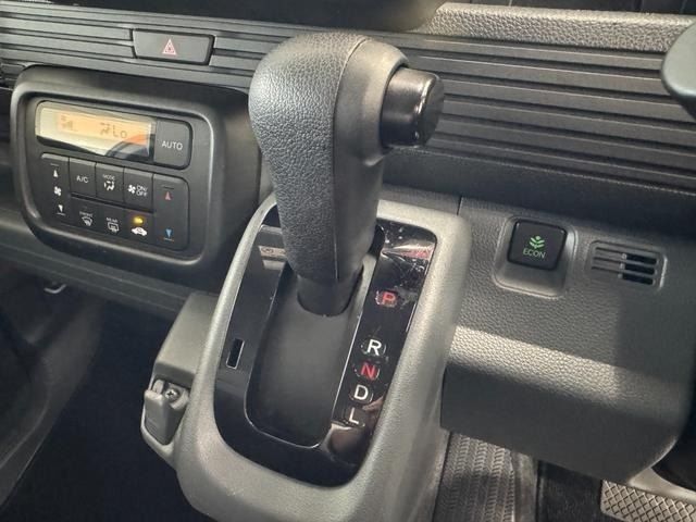 N-VAN