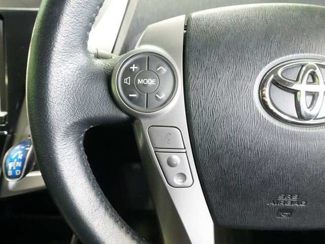 PRIUS Alpha