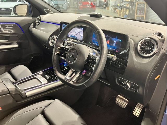 MERCEDES AMG GLA class