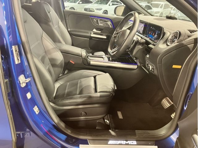 MERCEDES AMG GLA class