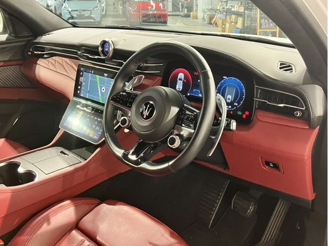 MASERATI Grecale