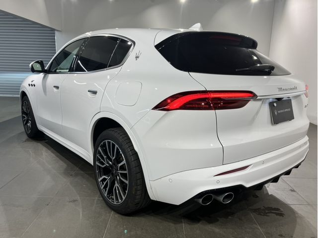 MASERATI Grecale