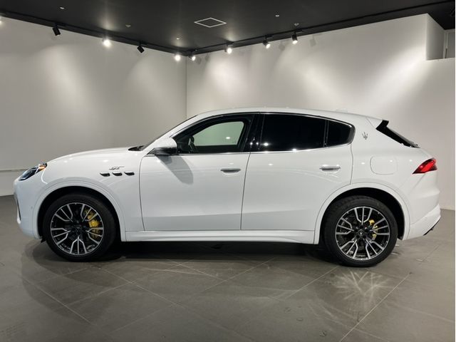 MASERATI Grecale