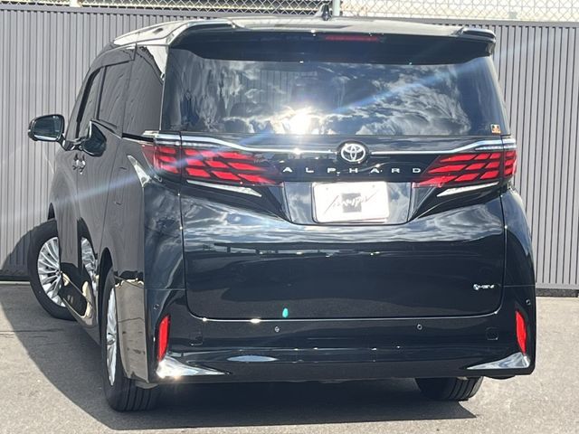 ALPHARD hybrid