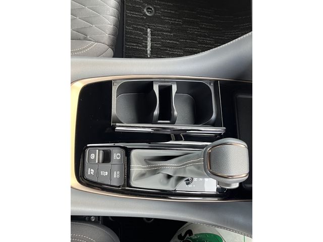 ALPHARD hybrid