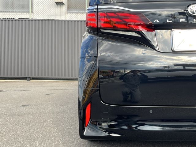 ALPHARD hybrid