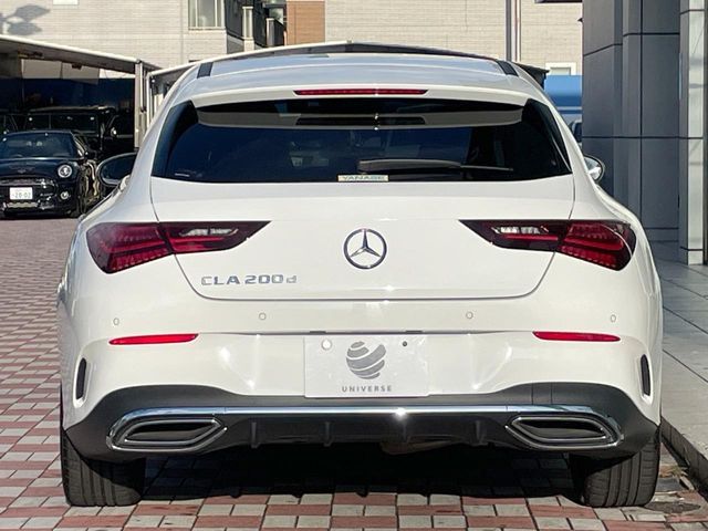 MERCEDES BENZ CLA Shooting Brake