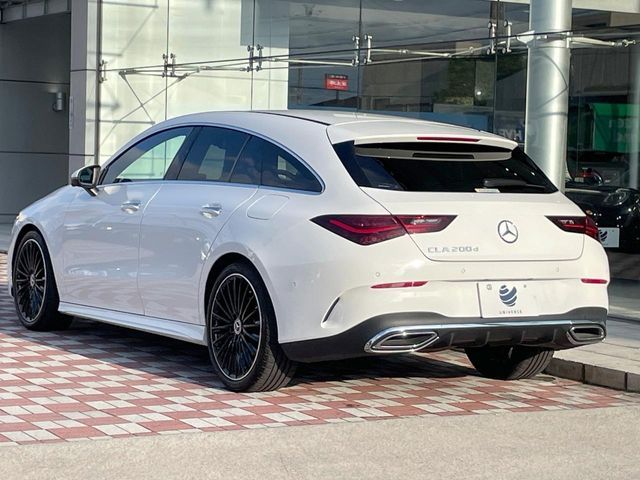MERCEDES BENZ CLA Shooting Brake