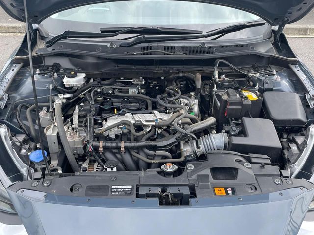 MAZDA2