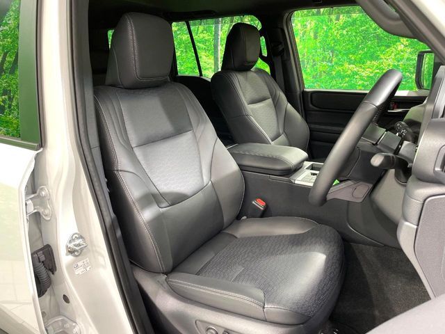 LANDCRUISER 250