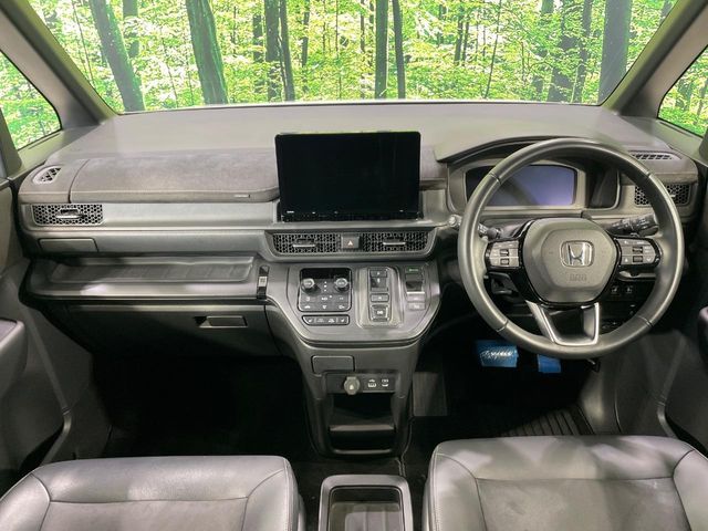 STEPWAGON e:HEV SPADA