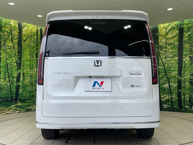 STEPWAGON e:HEV SPADA