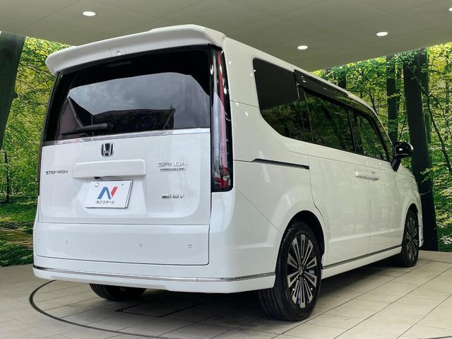 STEPWAGON e:HEV SPADA