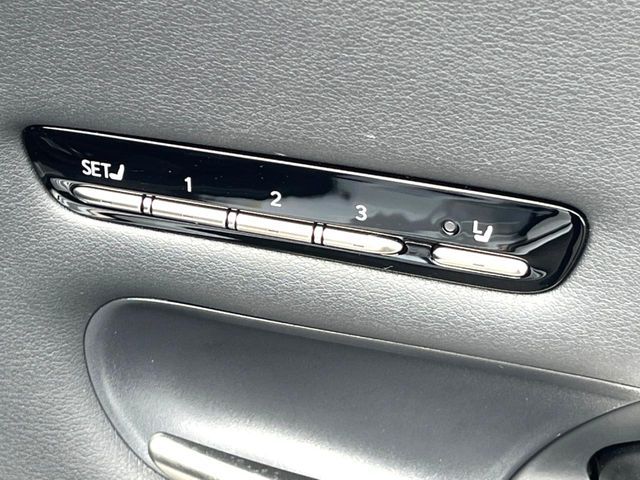LEXUS LS500 4WD