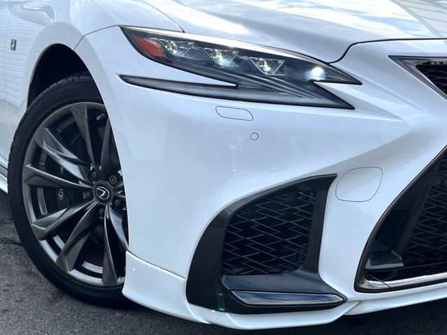 LEXUS LS500 4WD