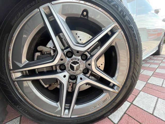 MERCEDES BENZ CLA Shooting Brake