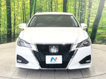 CROWN sedan hybrid