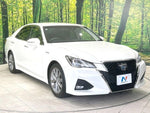 CROWN sedan hybrid