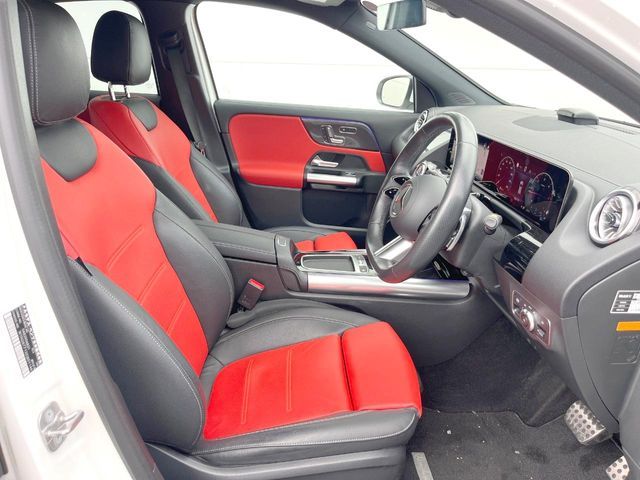 MERCEDES BENZ GLA class
