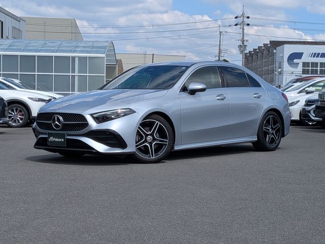 MERCEDES BENZ A class sedan