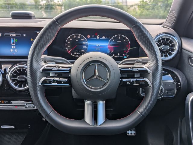 MERCEDES BENZ A class sedan