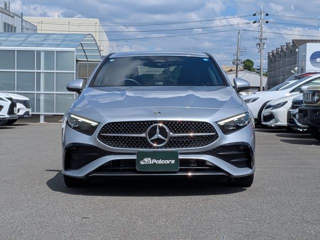 MERCEDES BENZ A class sedan
