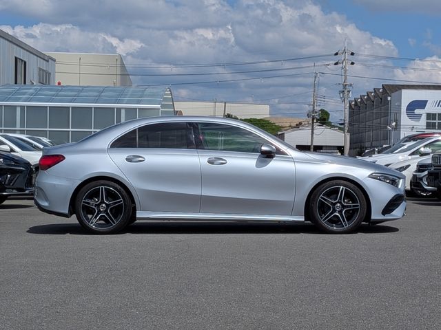 MERCEDES BENZ A class sedan