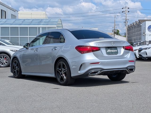 MERCEDES BENZ A class sedan