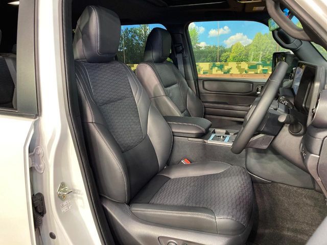 LANDCRUISER 250