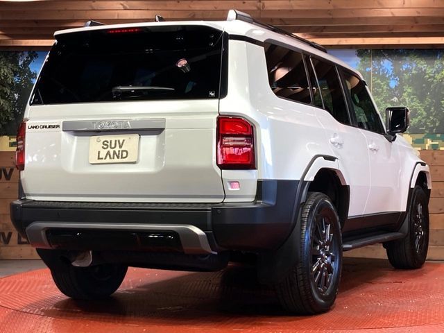 LANDCRUISER 250