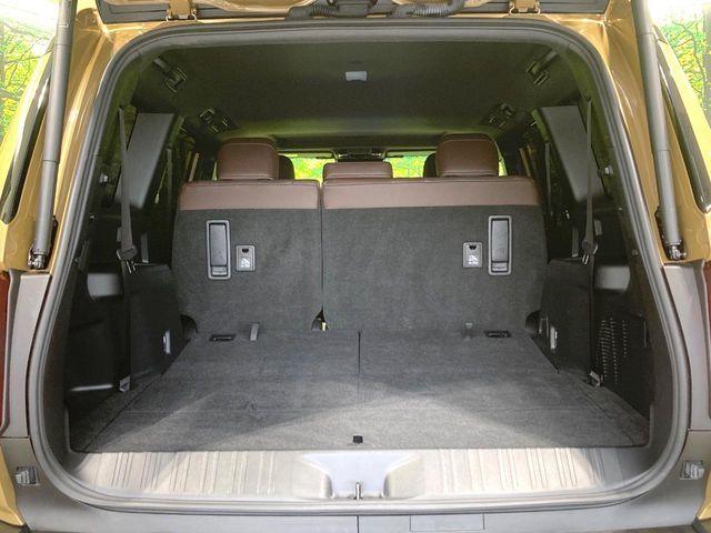 LANDCRUISER 250