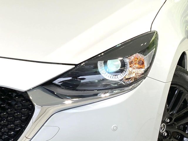 MAZDA2