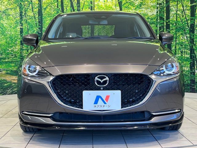 MAZDA2
