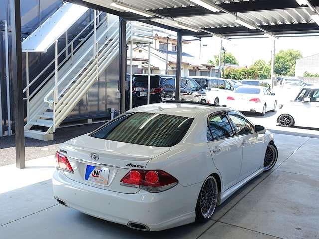 CROWN sedan