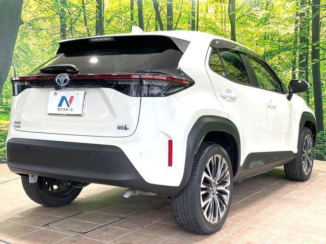 YARIS CROSS HYBRID