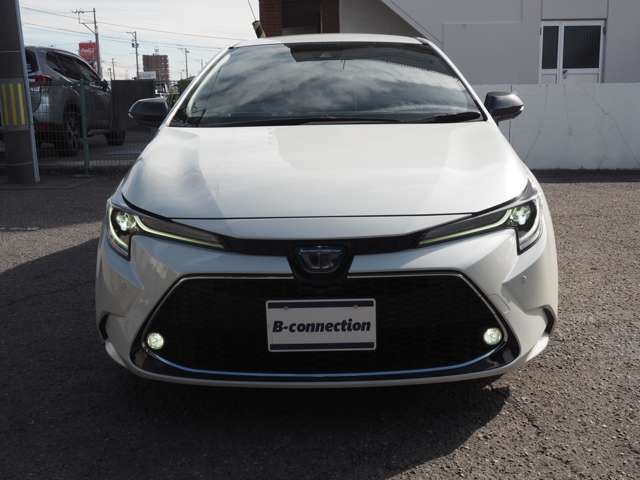 COROLLA TOURING HYBRID 4WD