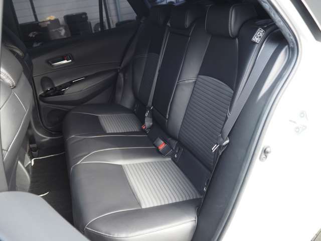COROLLA TOURING HYBRID 4WD