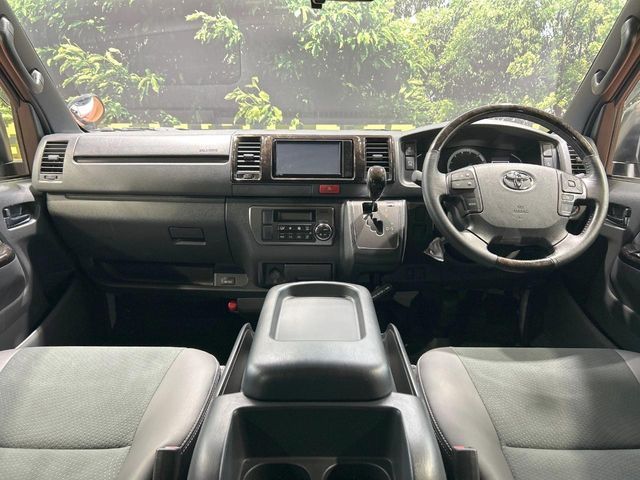 HIACE van 2WD