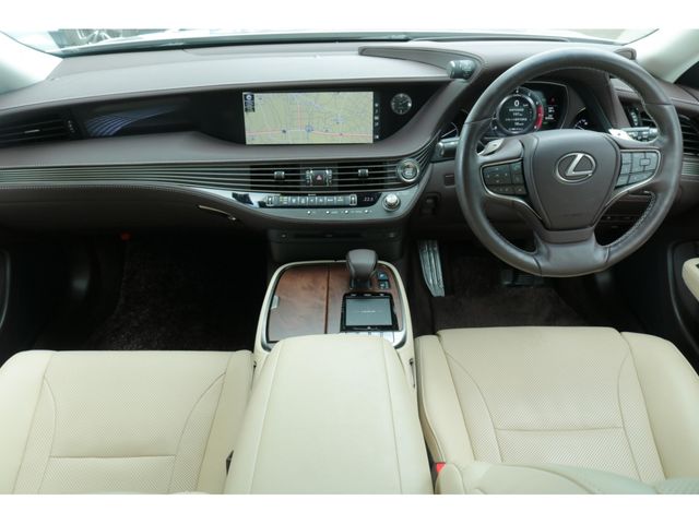 LEXUS LS500