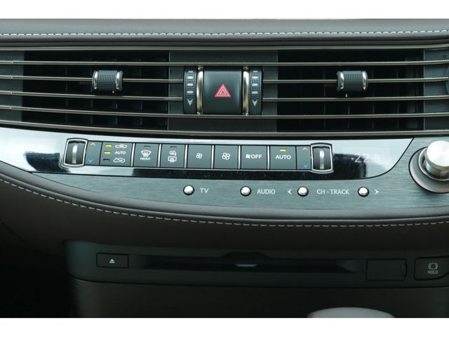 LEXUS LS500