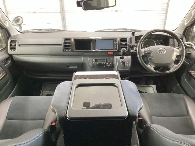 HIACE van 2WD