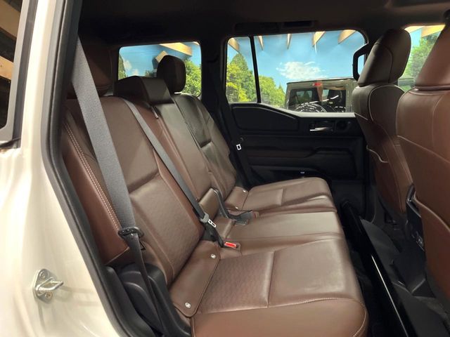 LANDCRUISER 250