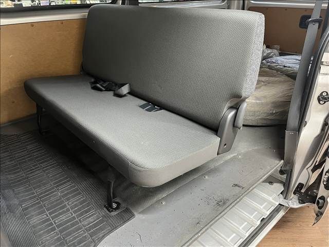 HIACE van 2WD