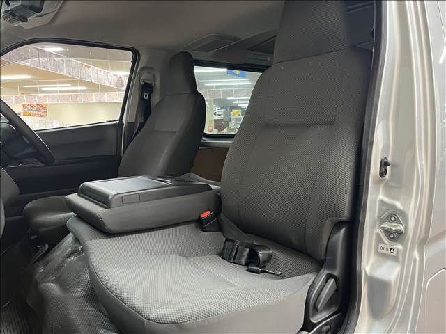 HIACE van 2WD