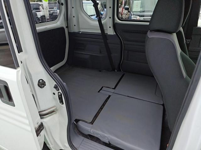 N-VAN
