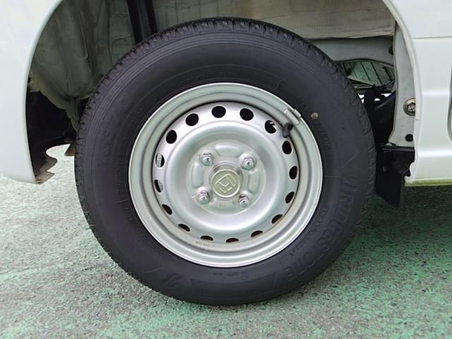 N-VAN