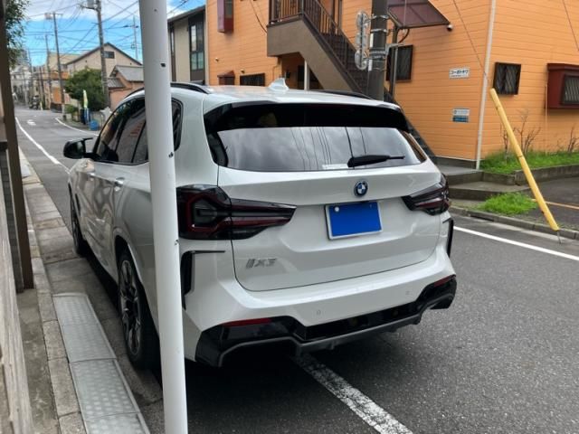 BMW iX3