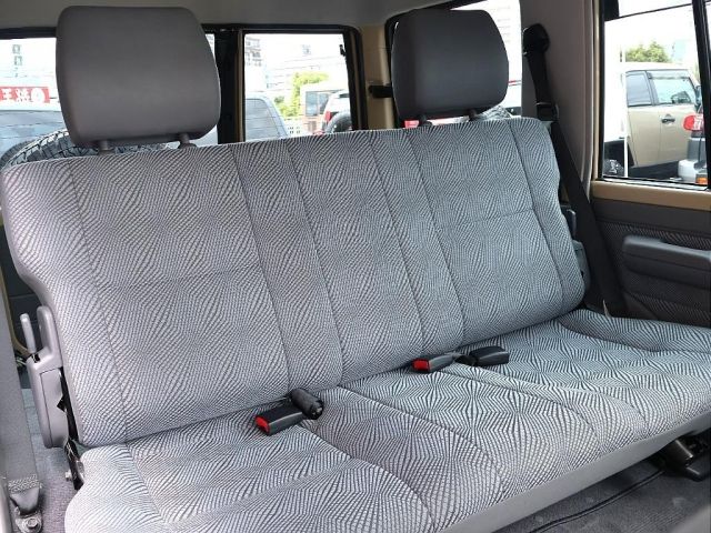 LANDCRUISER van