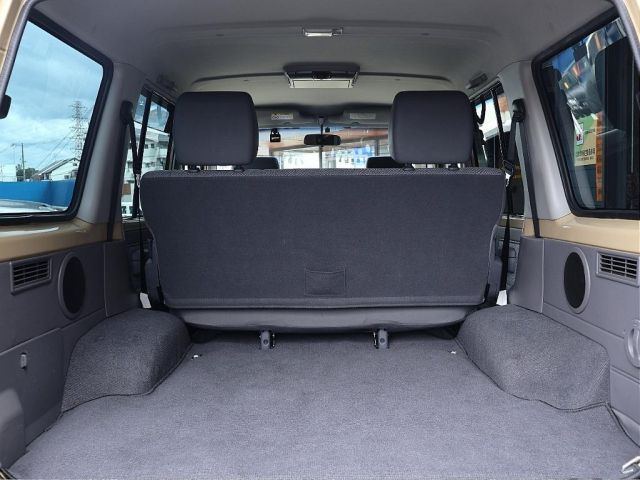 LANDCRUISER van