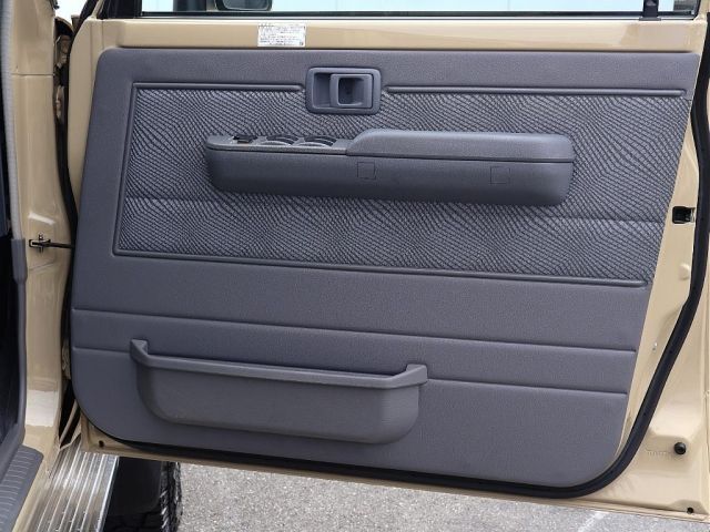 LANDCRUISER van